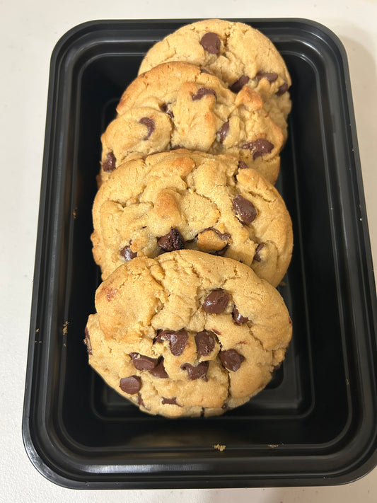 Oversized Chocolate Chip Cookies (4-Pack)